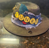 Funky Topper